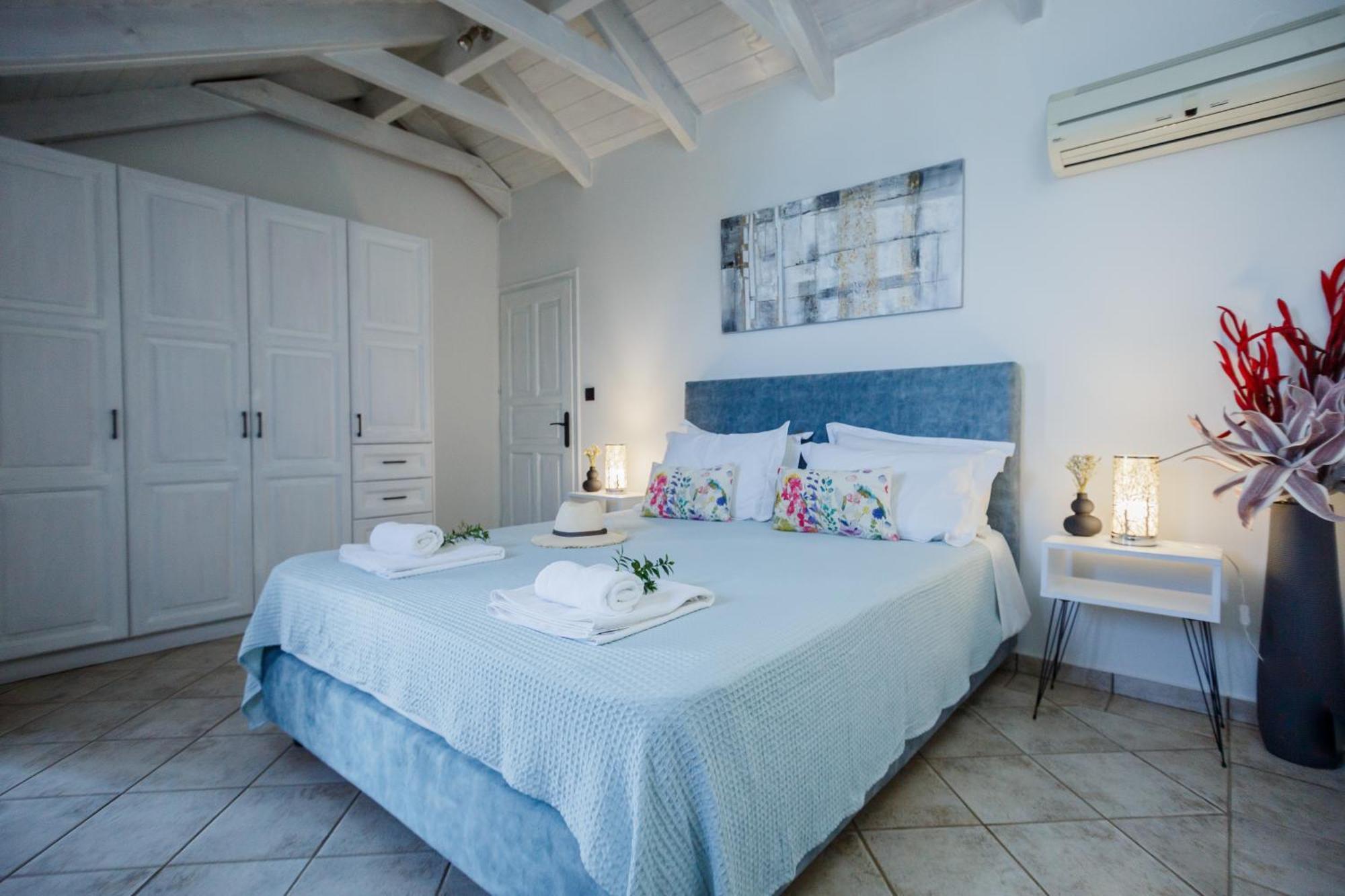 Tonias Houses - Thea House And Vrachos Attic Appartment Alykanas  Exterior foto
